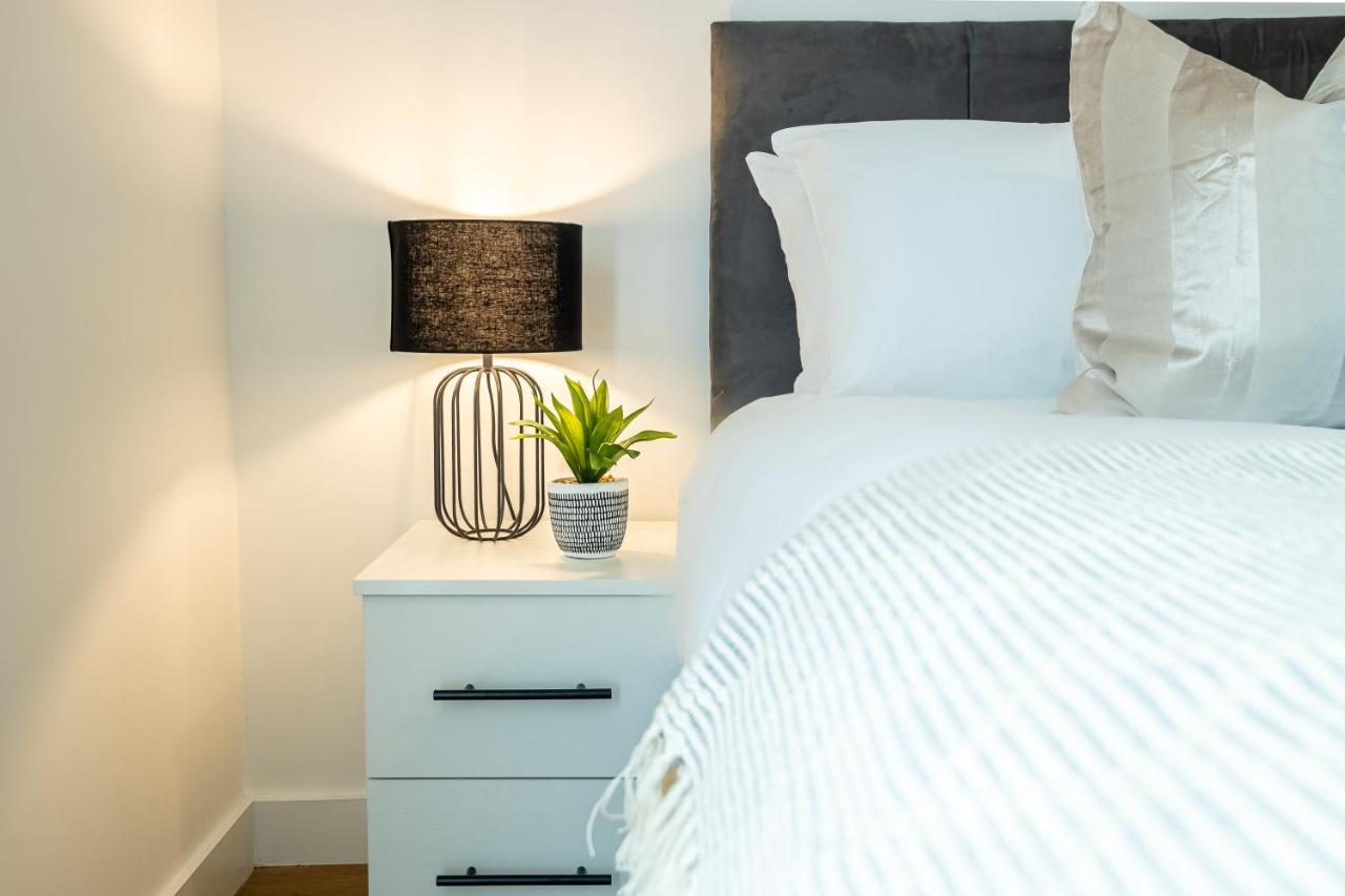 Luxe Apartments Bracknell Near Ascot, Legoland, Windsor, Lexicon - Free Parking & Gym ภายนอก รูปภาพ